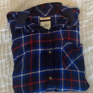 American Eagle women’s flannel